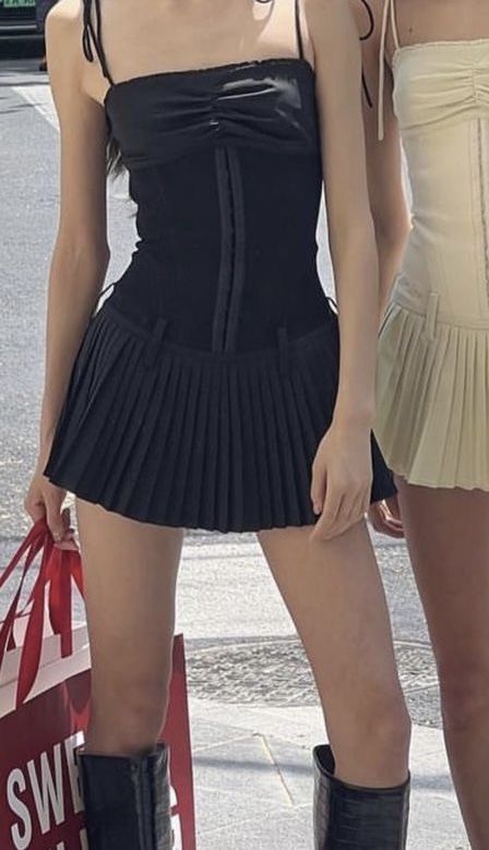 Black A line Spaghetti Straps Satin Pleated Short Homecoming Dress 19th Birthday Outfits C4921