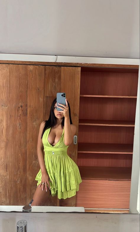 Sexy A Line Halter Satin Short Homecoming Dress 22th Birthday Outfits C4994