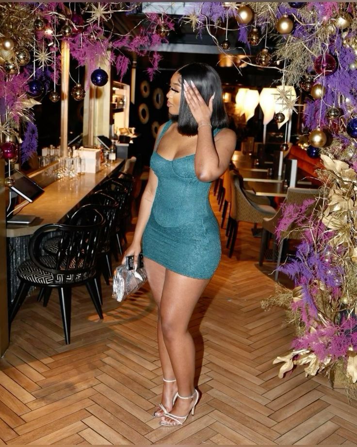 Tight Mermaid Spaghetti Straps Satin Mini Short Homecoming Dress 20th Birthday Outfits C5202