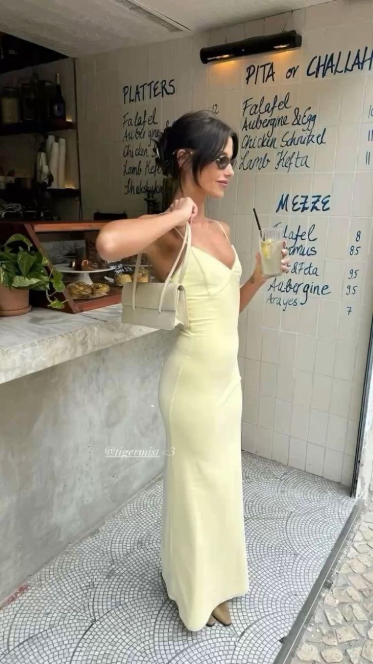 Gentle Mermaid Pastel Yellow Spaghetti Straps Satin Long Prom Dresses Formal Dress C5210