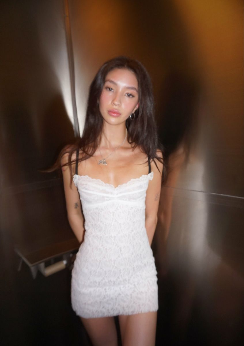 Pretty Bodycon Mermaid Spaghetti Straps Lace Mini Short Homecoming Dress 21th Birthday Outfits C5242