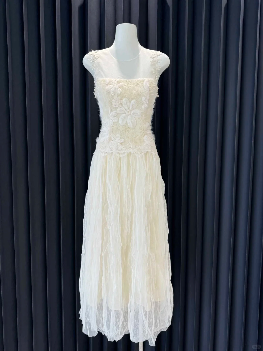 Unique A Line Satin Tulle Lace Applique Long Prom Dresses Formal Dress C5364