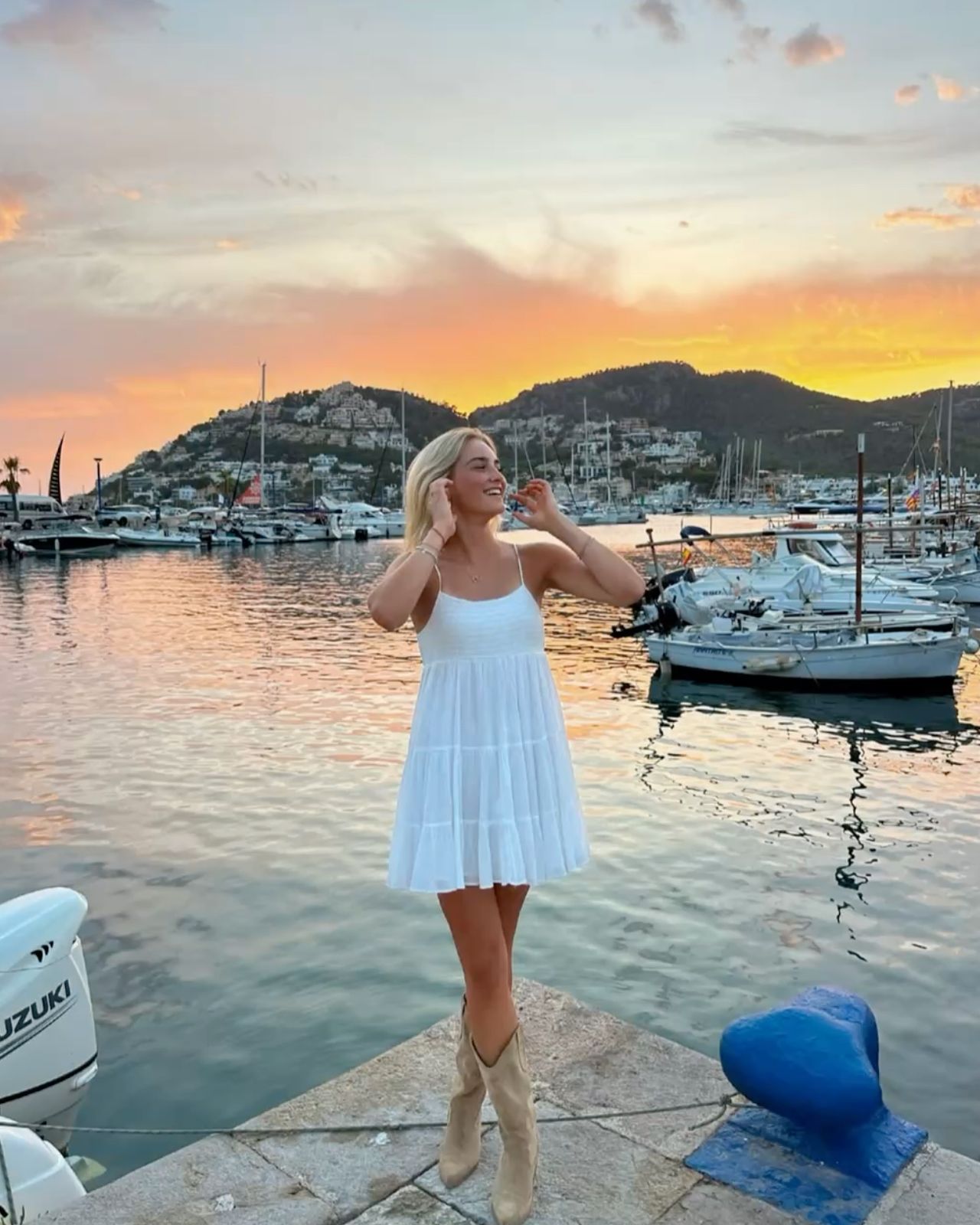 Simple A Line Spaghetti Straps Satin Short Homecoming Dress 18th Birthday Outfits C5399