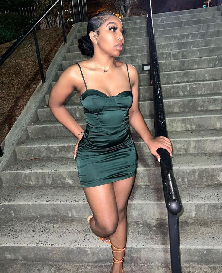 Bodycon Mermaid Spaghetti Straps Dark Green Satin Short Homecoming Dress 19th Birthday Outfits C5418