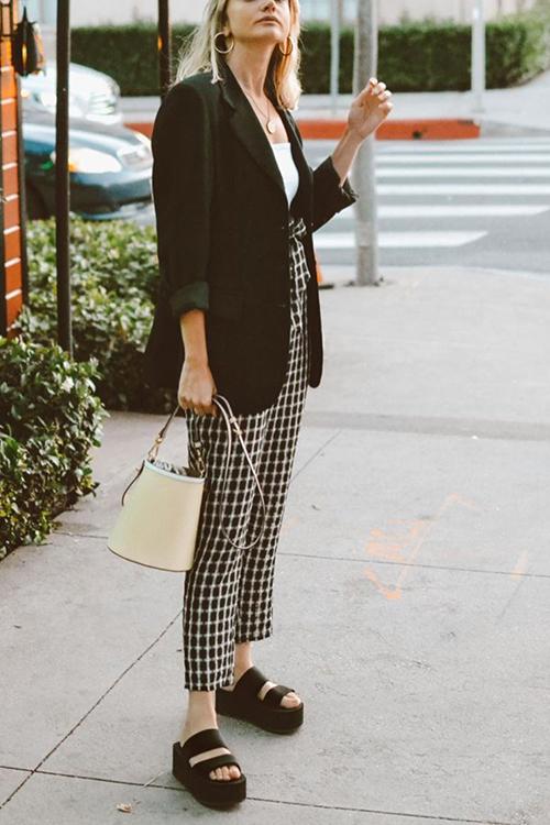 Button Wine Red Blazer