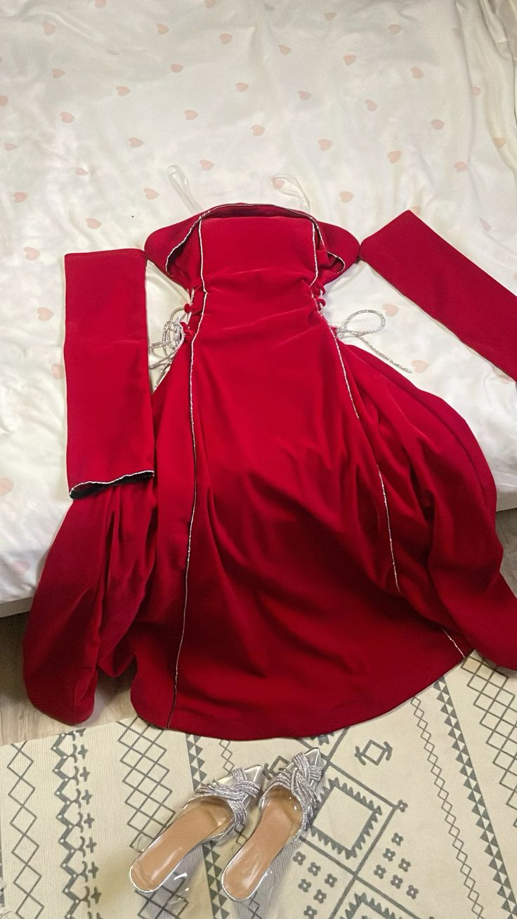 Chic Red A Line Satin Prom Dress Long Party  Evening Gown With Beading  cc1874