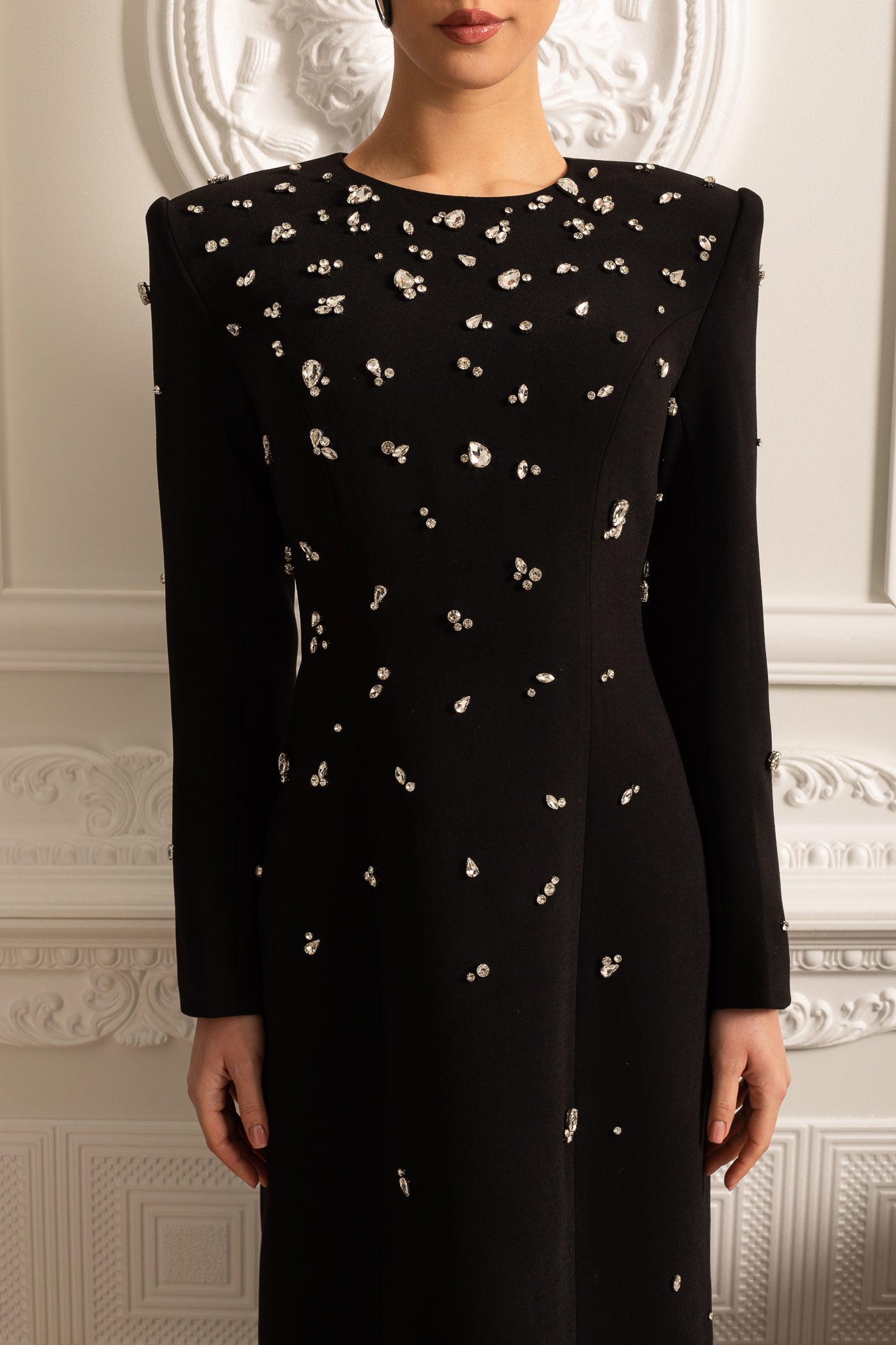 Elegant Long Dress With Sparkling  Embellishments - Black