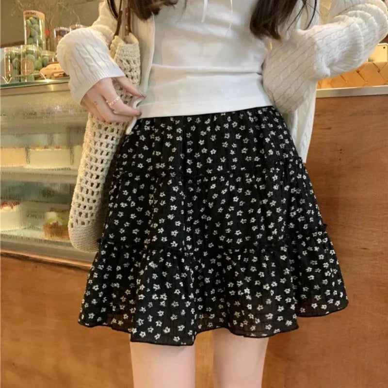 Ditsy Floral Elastic Waist Tiered A-Line Mini Skirt