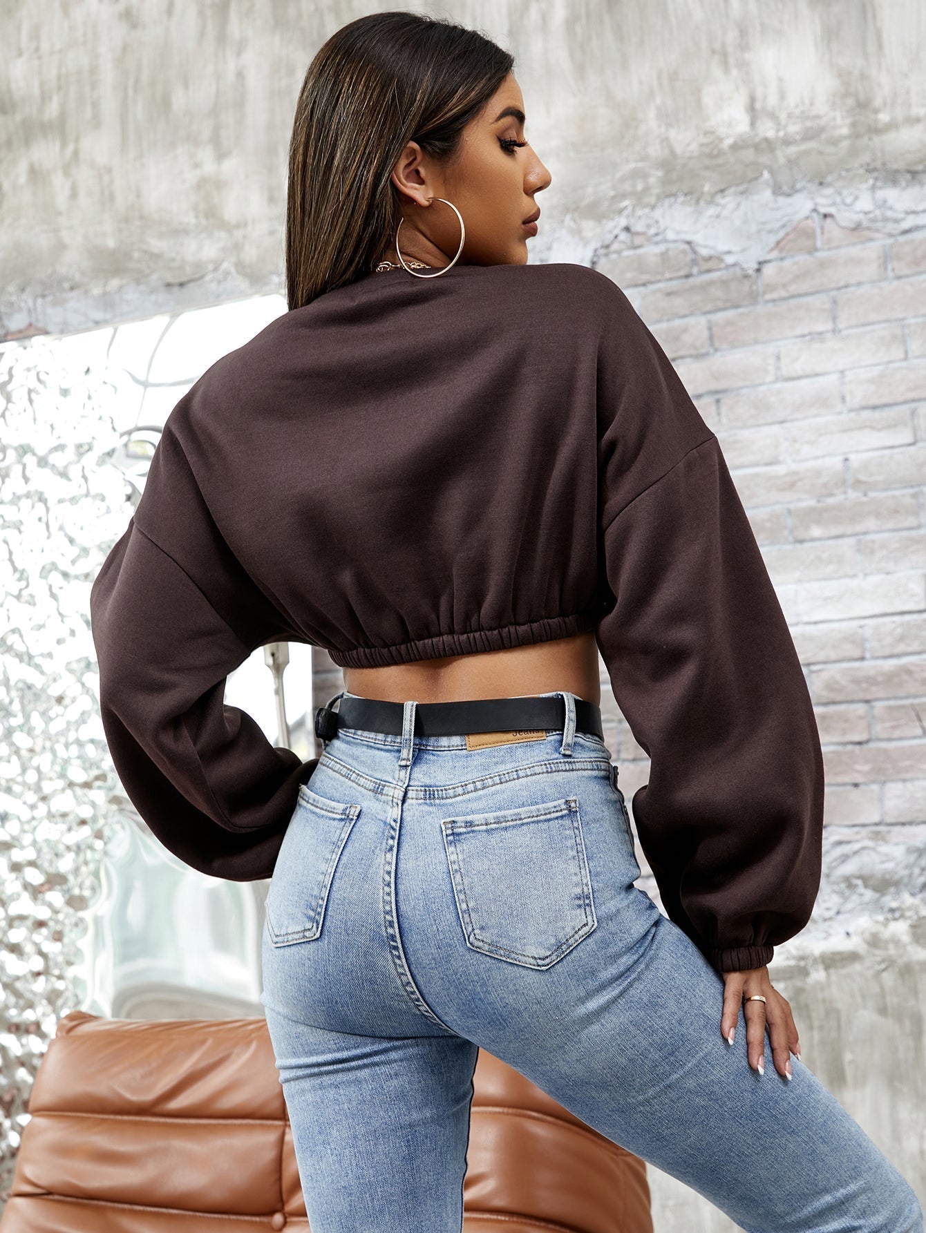 Elastic Hem Drop Shoulder Crop Sweatshirt