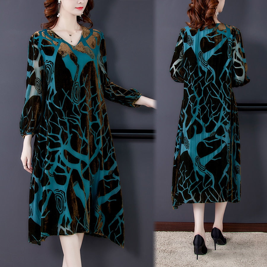 Elegant V-neck A-line Silk Velvet Long Dress - View 5