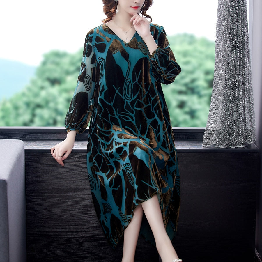 Elegant V-neck A-line Silk Velvet Long Dress - View 2