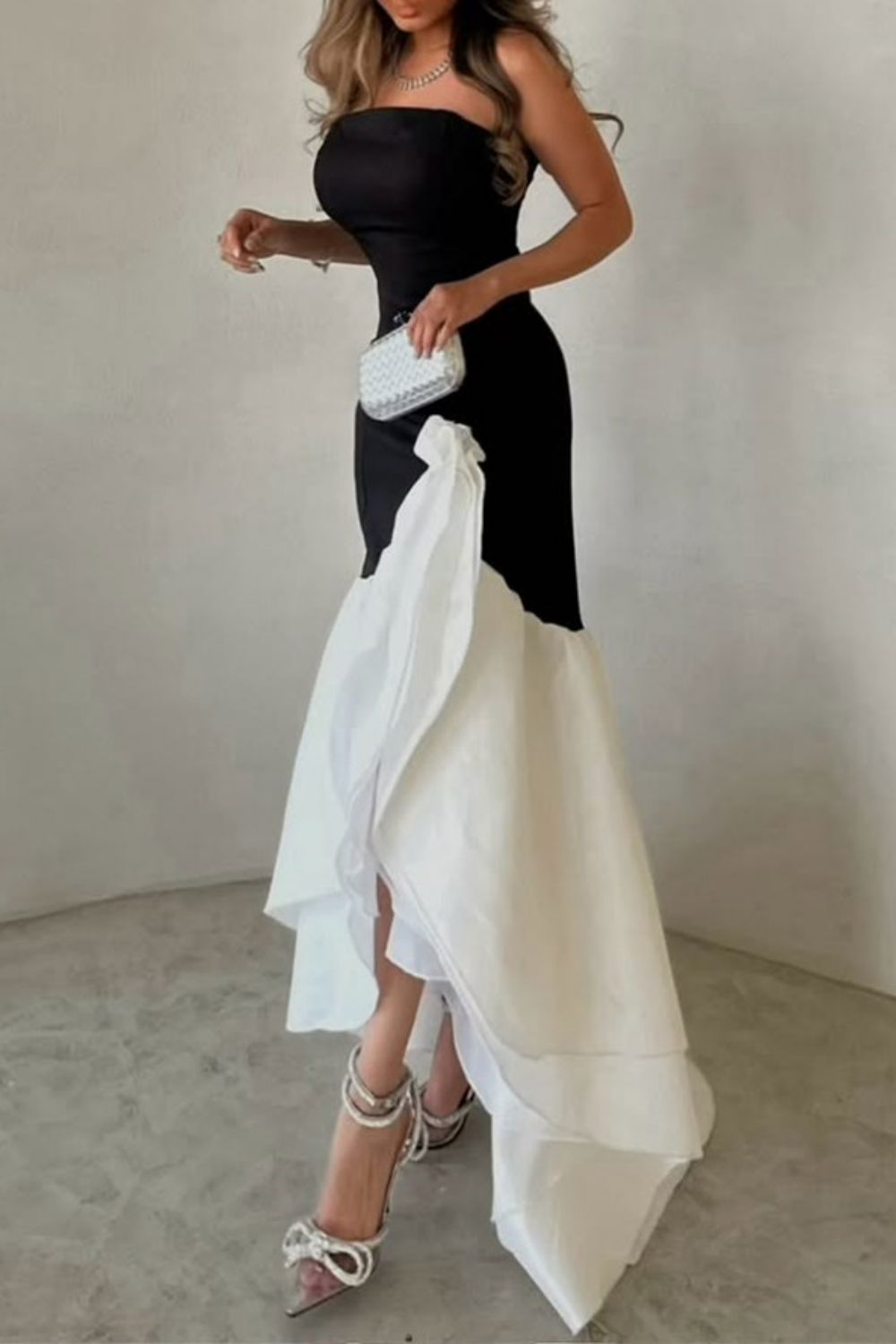 Elegant Black and White Mermaid Strapless Long Formal Party Dress