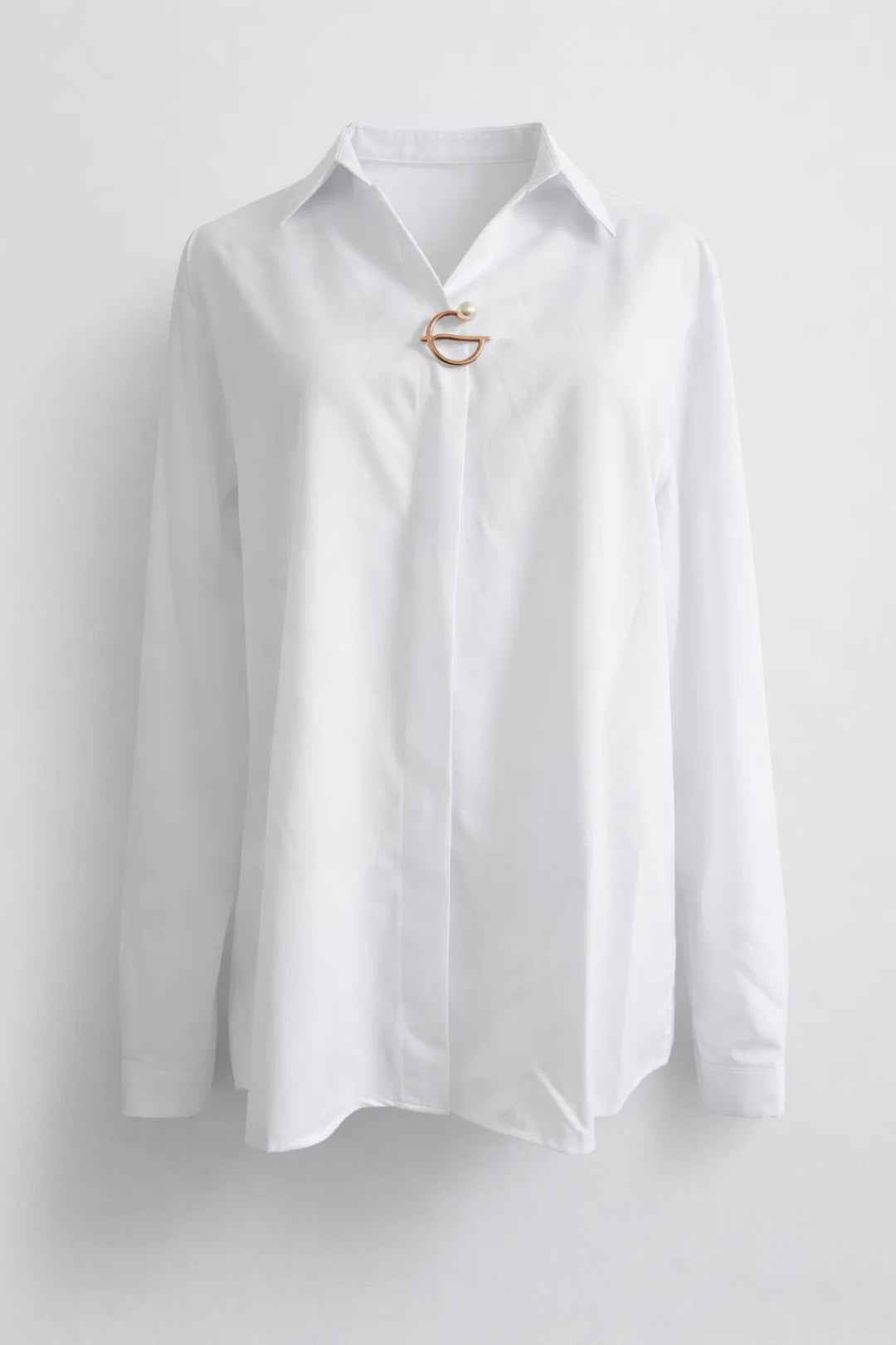 Chic Minimalist Long Sleeve Blouse with Soft Fabric and Tailored Fit