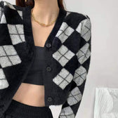 Plaid Black White Knitted Cardigan