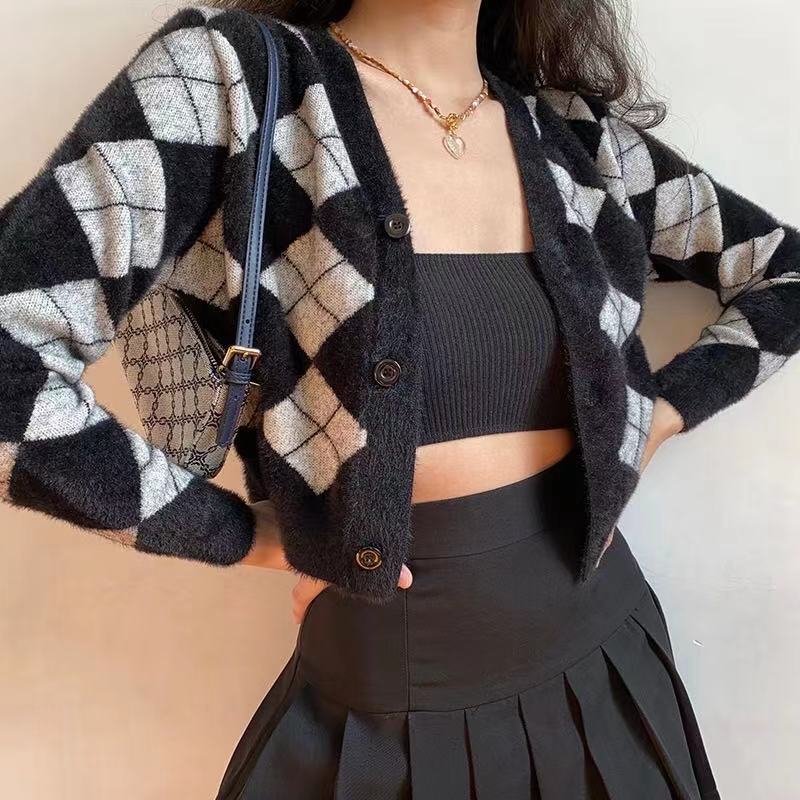 V-Neck Button Front Argyle Fuzzy Knit Cropped Cardigan 3