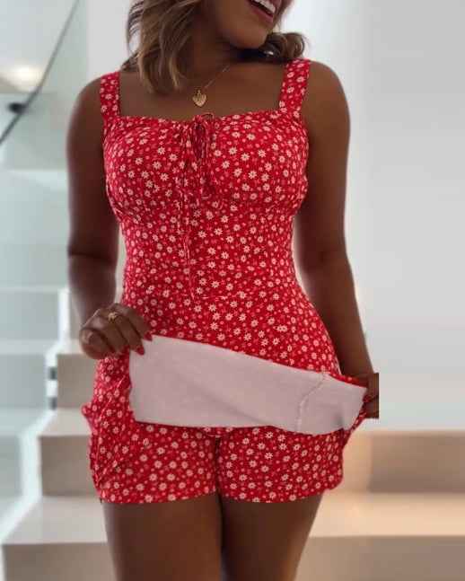 Stylish Floral Summer Romper with Adjustable Straps and Pockets