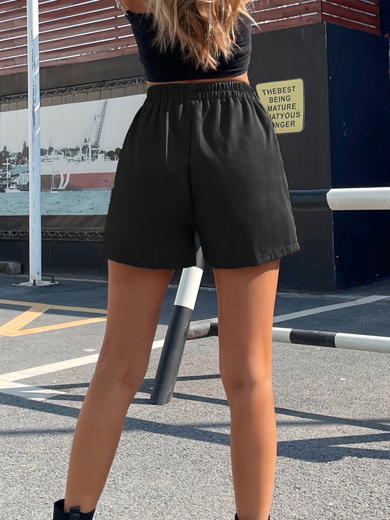 Front Pockets Wide Leg Shorts