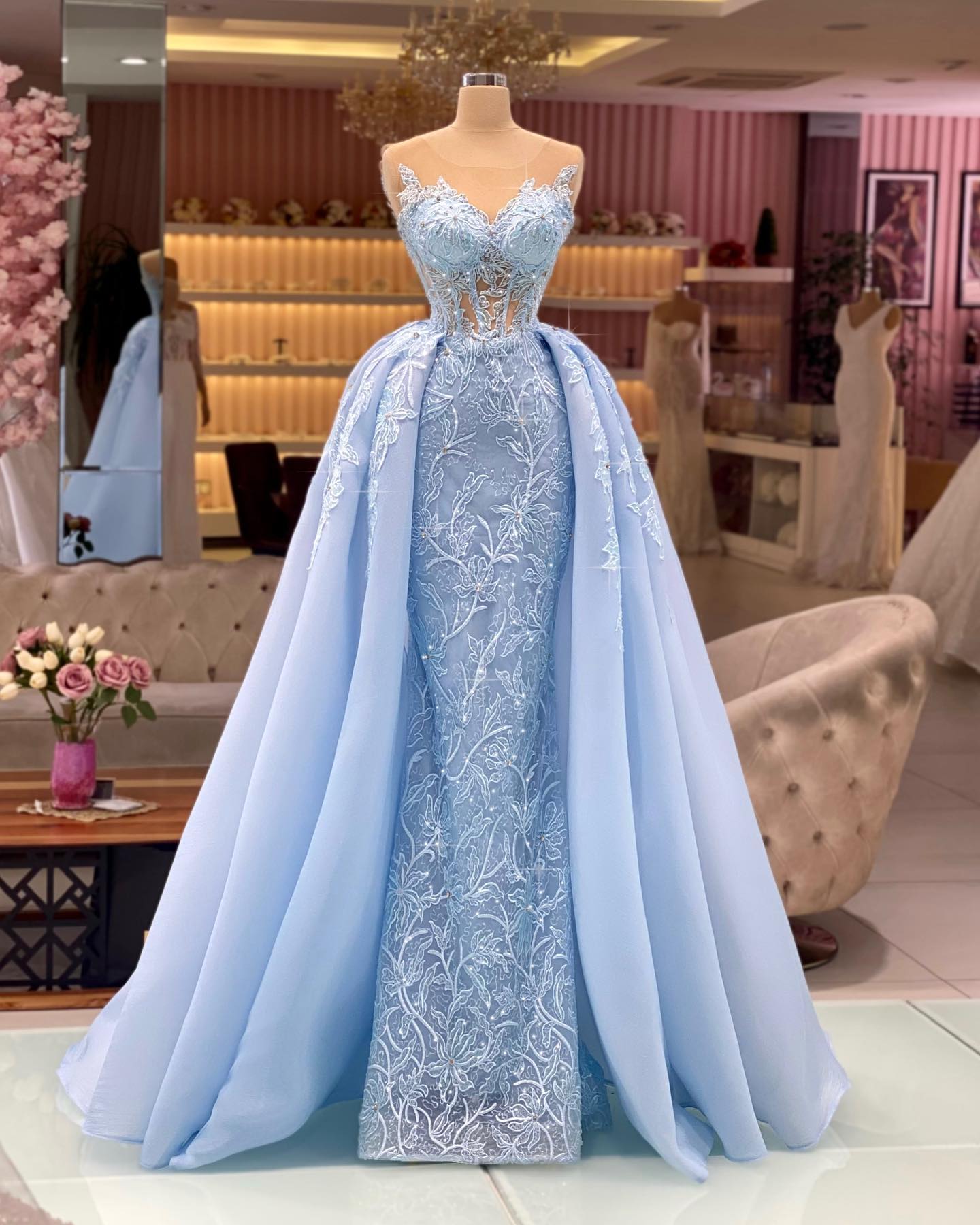 Sweetheart Sheath Sleeveless Floor-Length Appliques Lace Prom Dress with Overskirt Formal Gowns