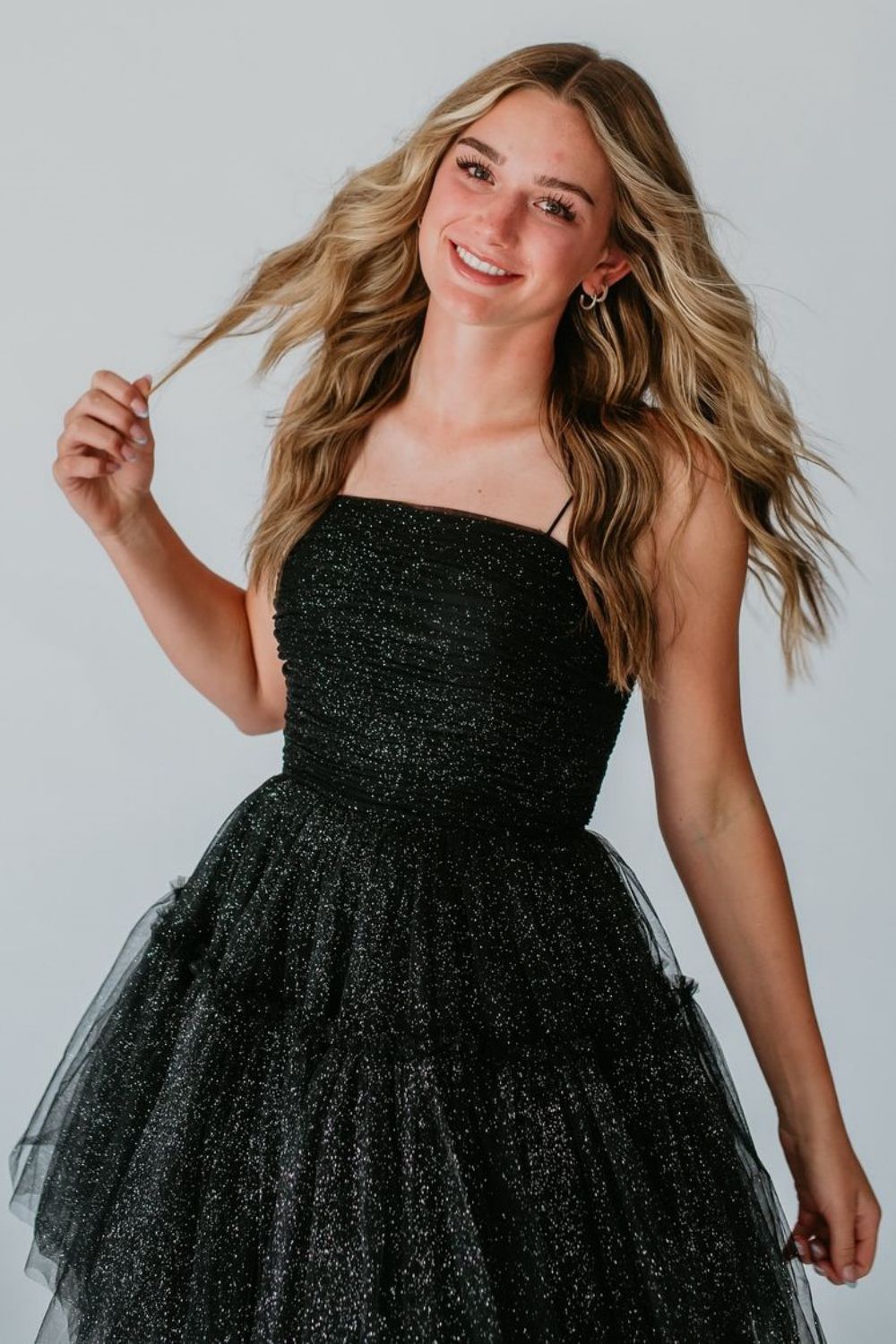 Glitter Black A-Line Spaghetti Straps Lace Up Short Tulle Homecoming Dress