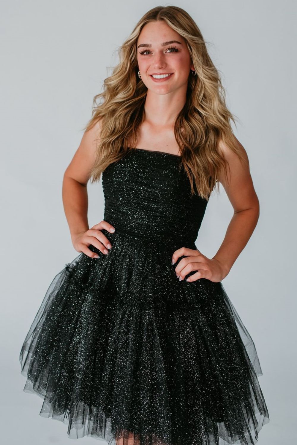 Glitter Black A-Line Spaghetti Straps Lace Up Short Tulle Homecoming Dress