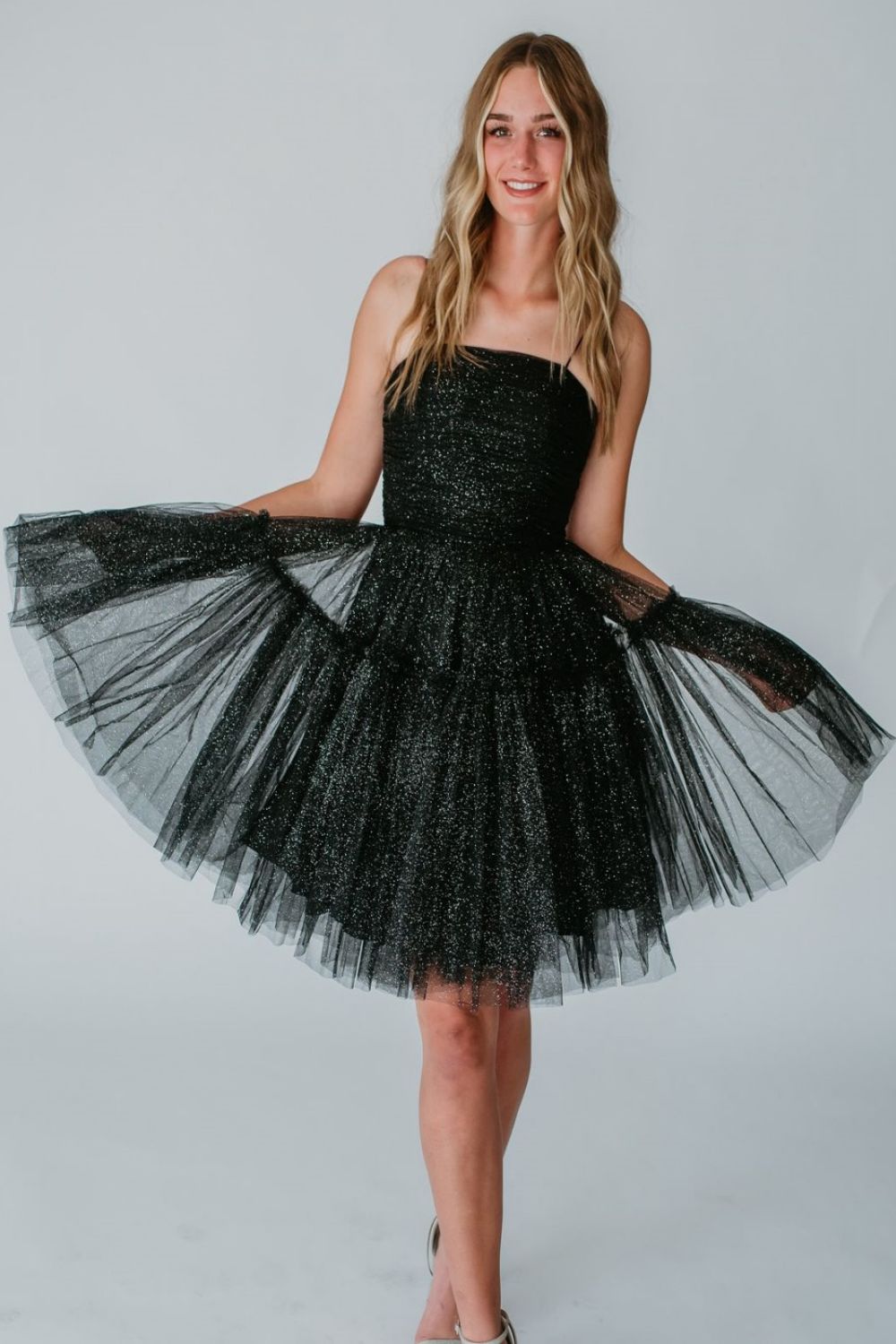 Glitter Black A-Line Spaghetti Straps Lace Up Short Tulle Homecoming Dress