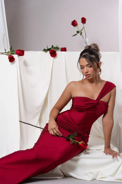 Sexy One-Shoulder Wrapped Chest Slim Pleated Dress