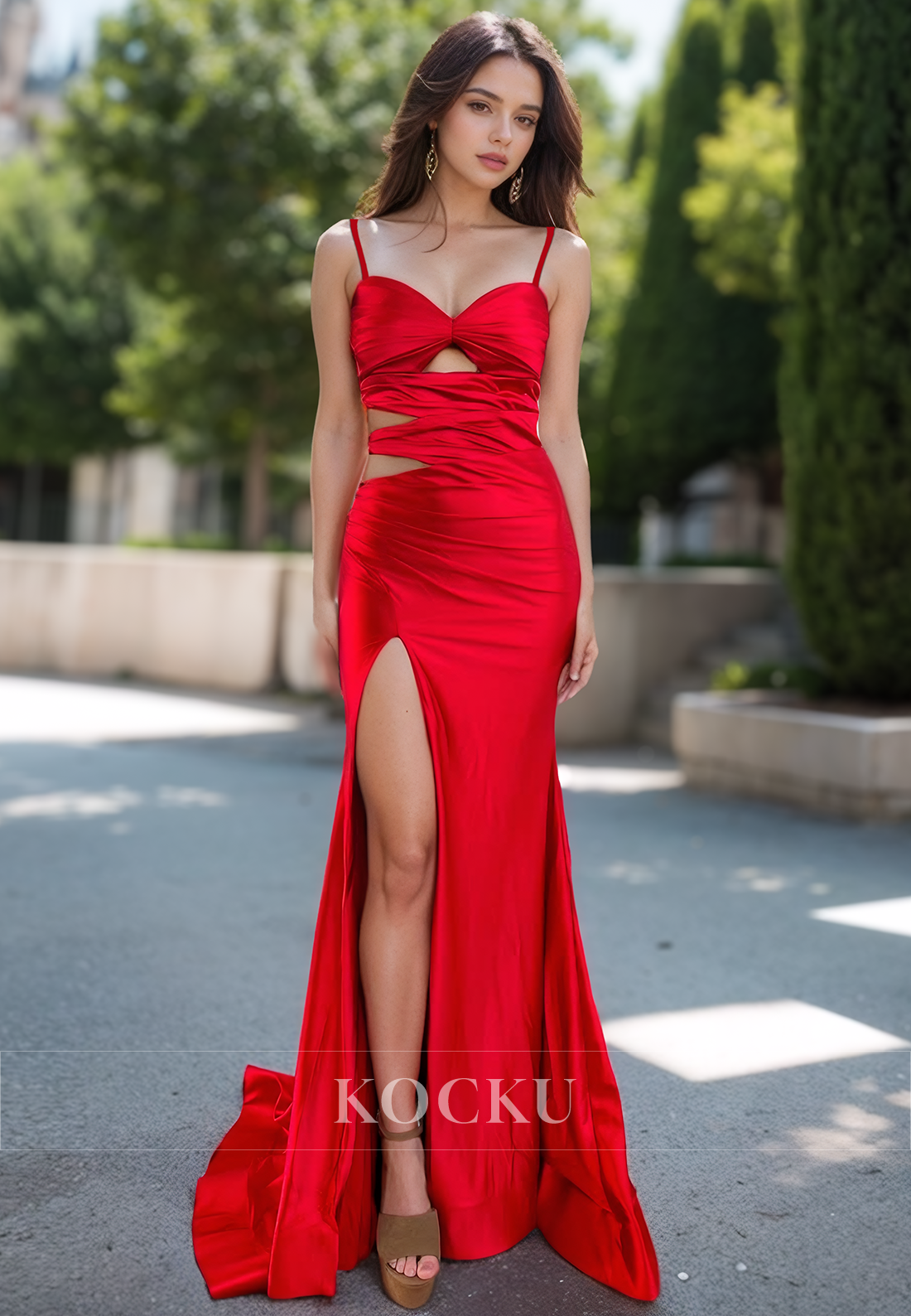 Gorgeous Empire Waist Sweetheart Prom Dress High Slit Pleats Satin Party Gown with Train