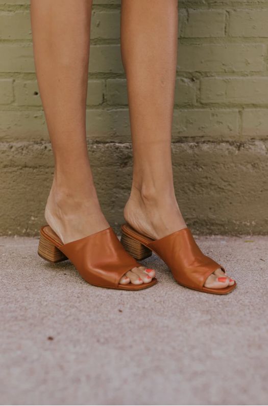 Solid Simple Low Heel Sandals