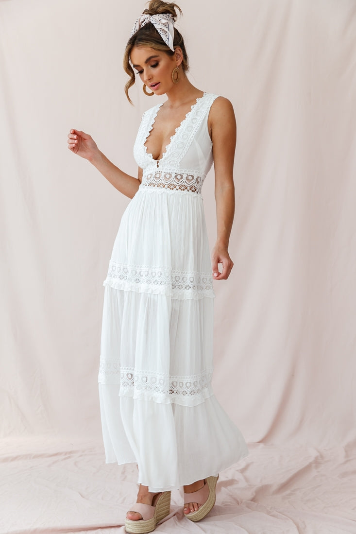 Lace Trim Deep V-Neck Tiered A-Line Maxi Dress 2