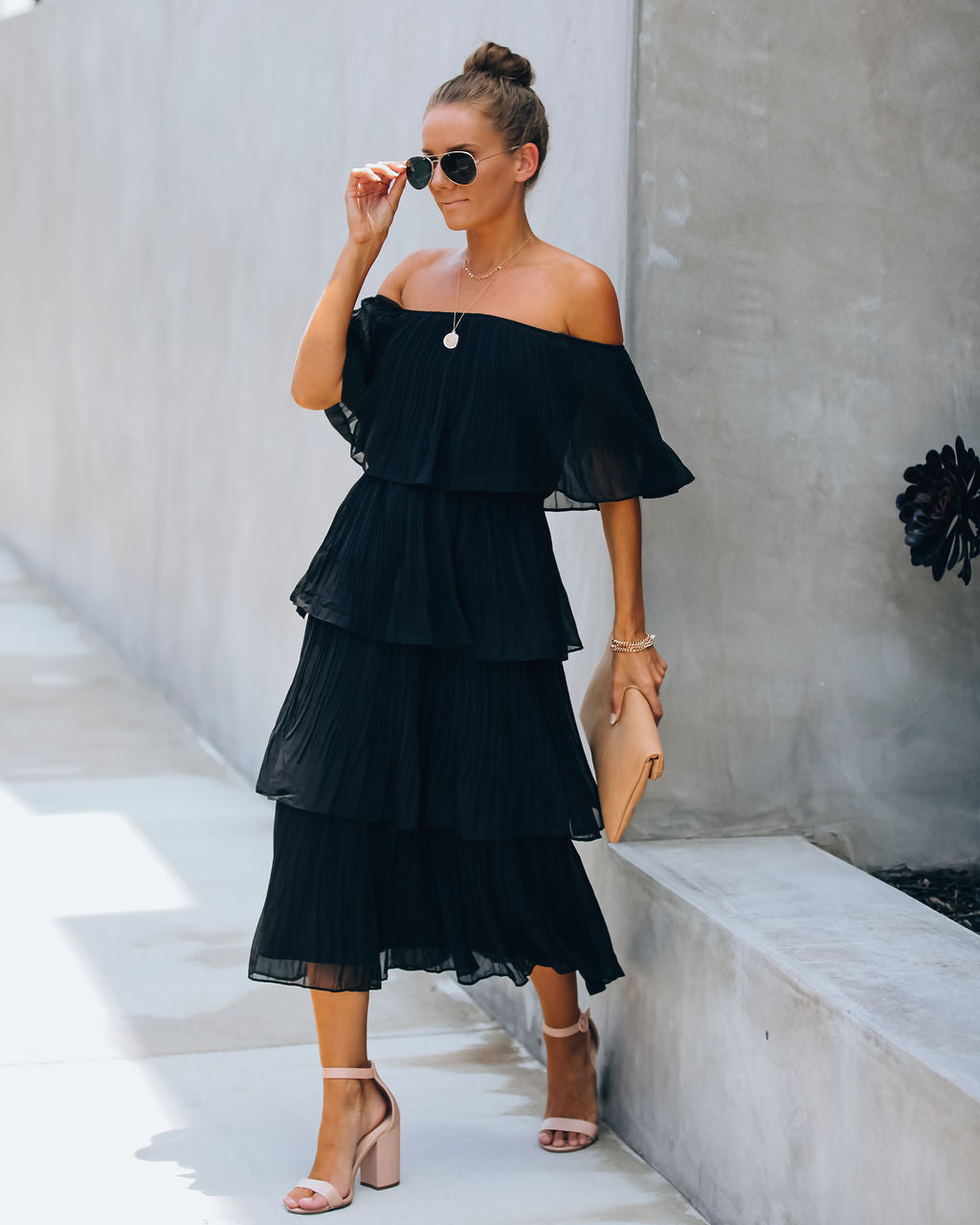 Bonifacio Tiered Pleated Midi Dress Black