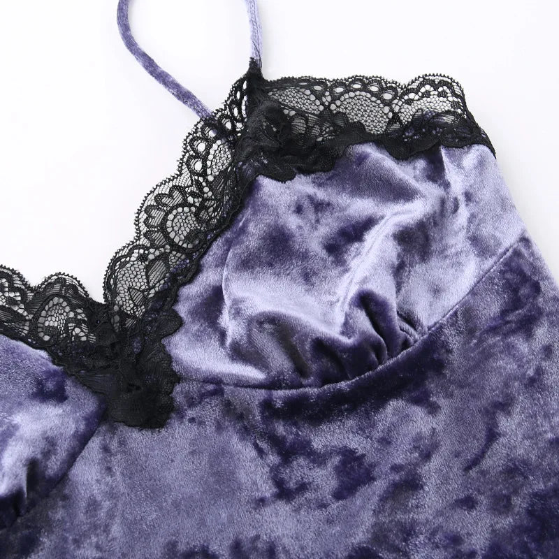 Deep V-Neck Lace Bodycon Crop Top