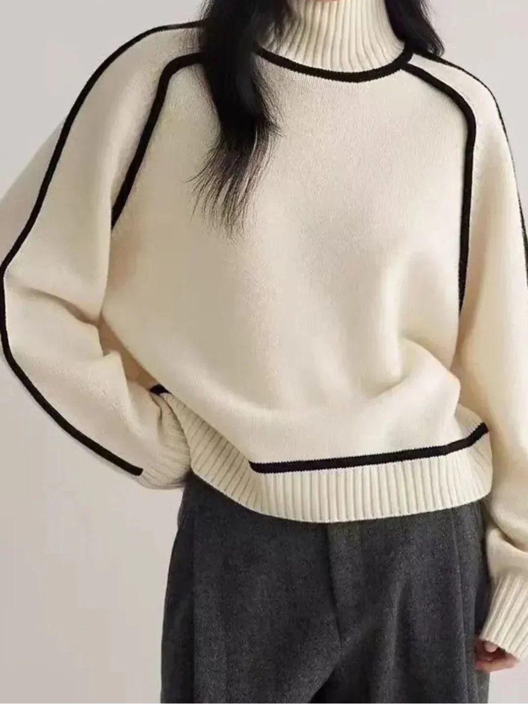 Turtleneck Long Sleeve Contrast Piping Sweater