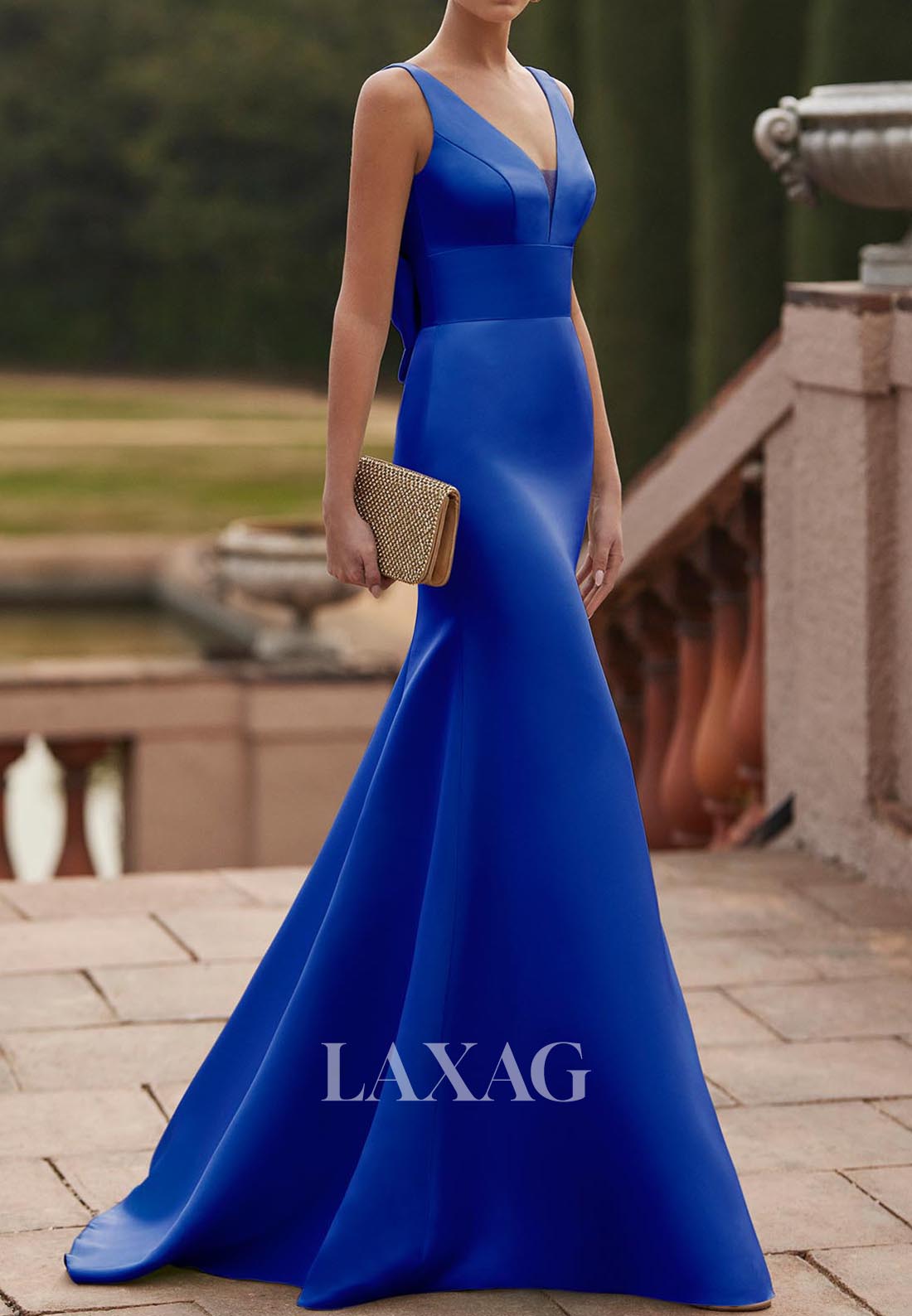 Deep V-Neck Straps Sleeveless Satin Trumpet Mermaid Simple Mother of the Bride Dress with Bow