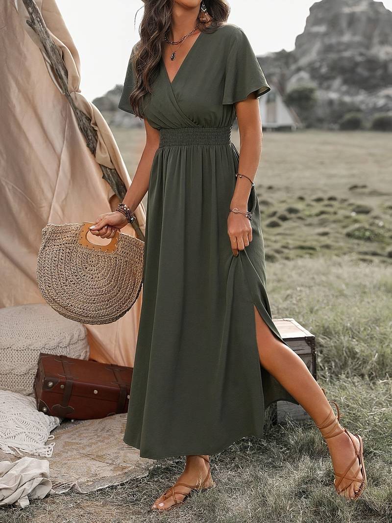 Maite Minimalist Chic and Summer Dress Silhouette Collection