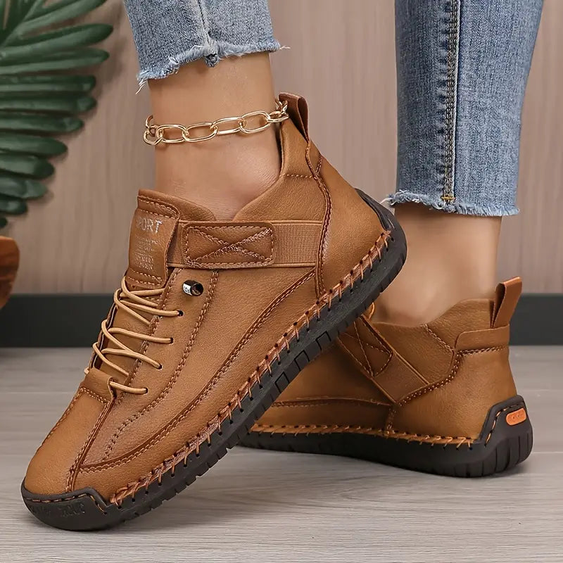 Lace Up Low Top Casual Sneakers