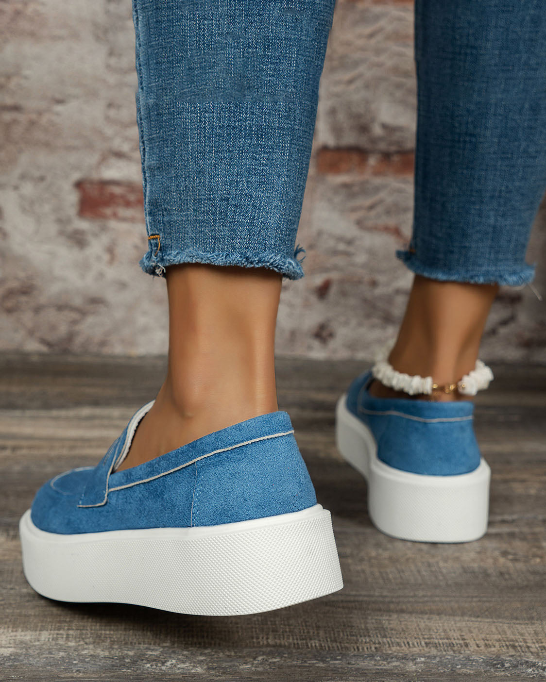 Shallow-cut Vamp Flat Slip-on Loafers