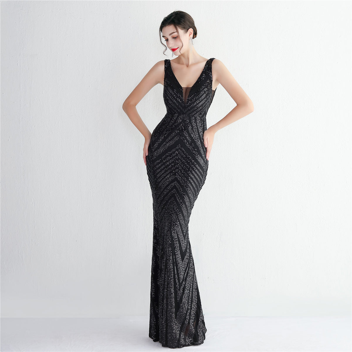 Chevron Sequin V-Neck Sleeveless Mermaid Evening Gown 3
