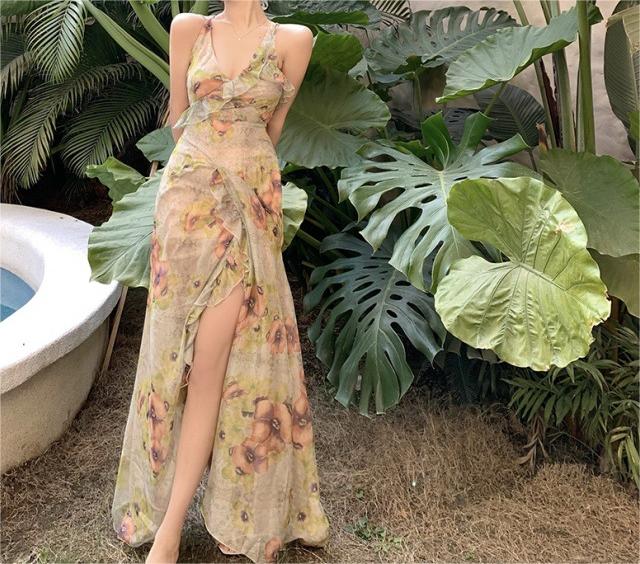 Vintage Print Halter Neck Fishtail Trim Sleeveless Maxi Dress - Apricot