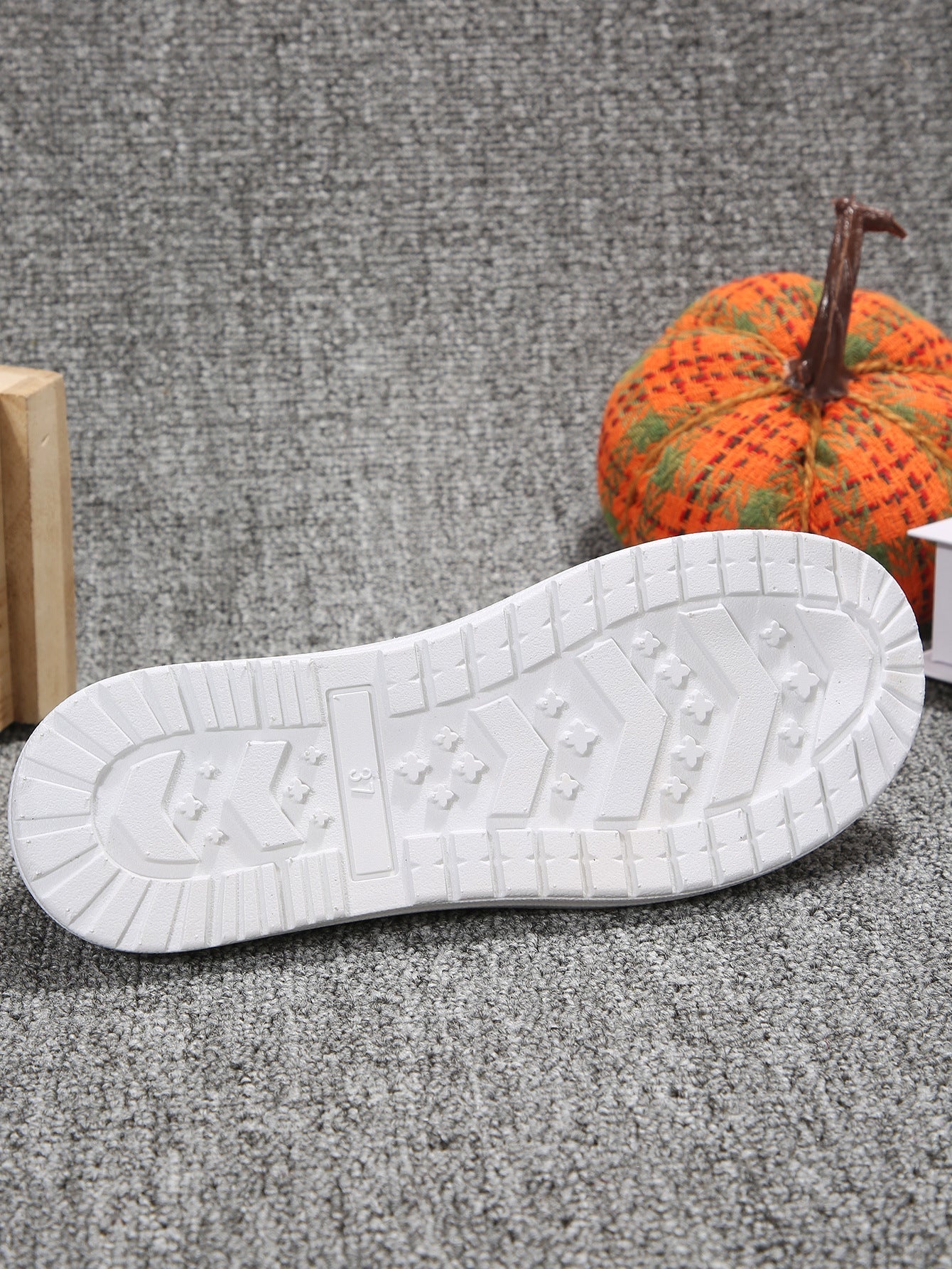 Flyknit Halloween flat loafers