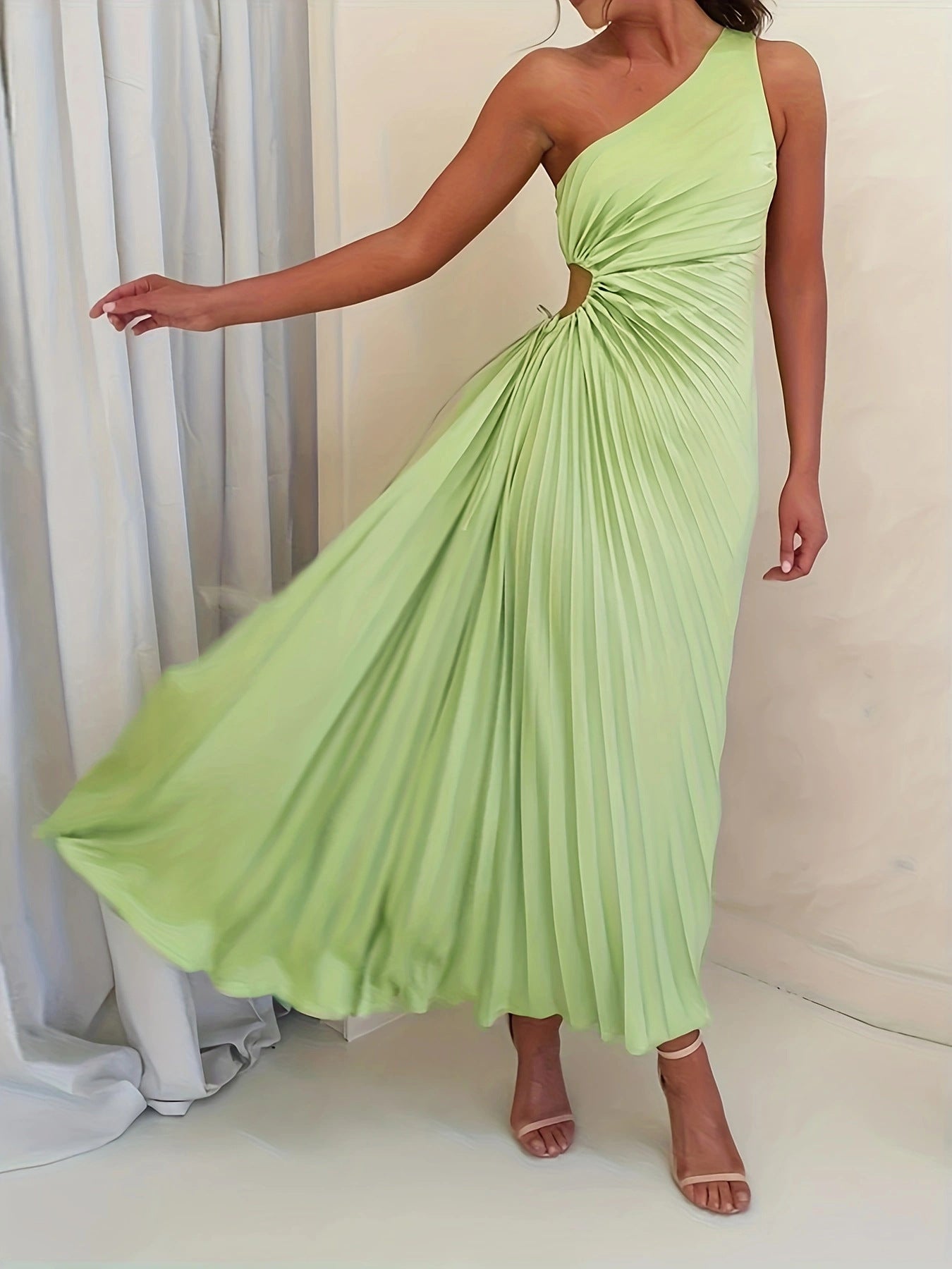 Autumn Winter Women One Shoulder Diagonal Collar Dress Solid Color Crumpled Dress