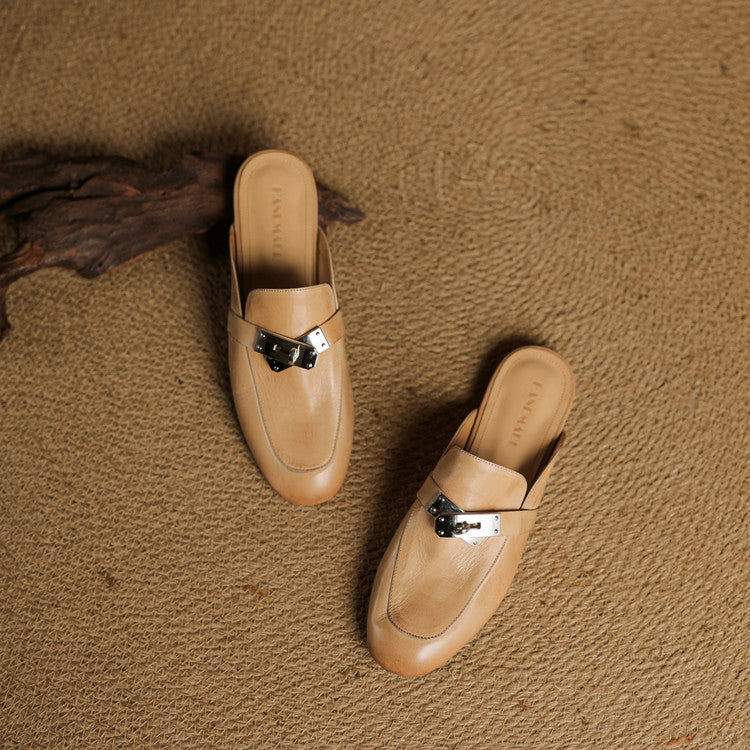 Buckle Detail Round Toe Flat Mules