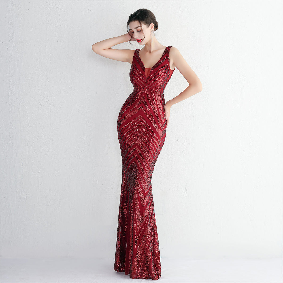 Chevron Sequin V-Neck Sleeveless Mermaid Evening Gown 2