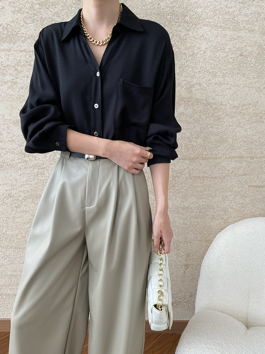Loose shirt