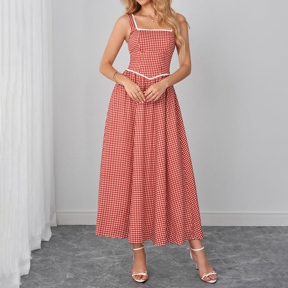 Summer Lace Splicing Sling Dress Sexy Backless Waist Trimming Smocking Pleated Dress