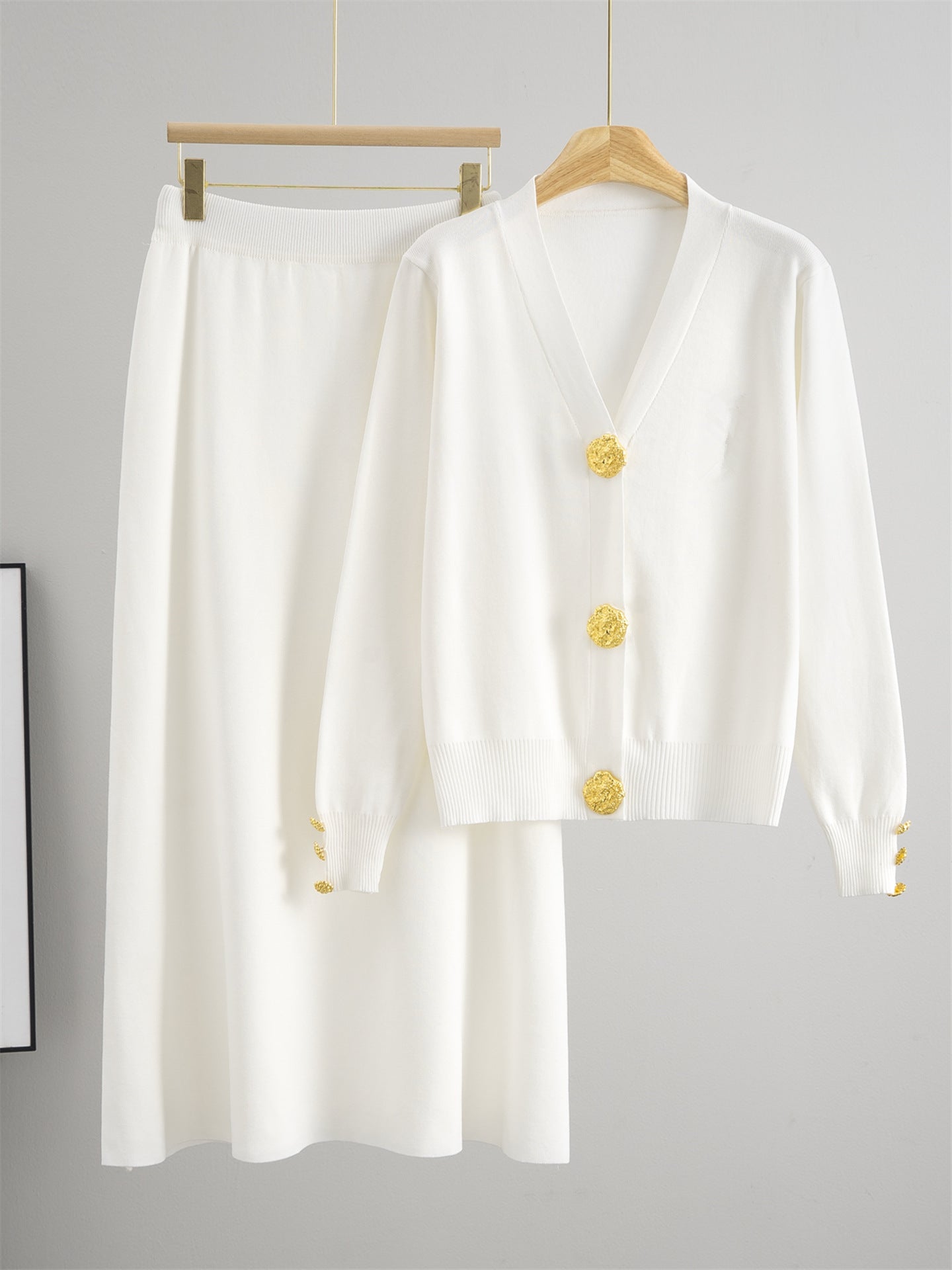 Buttoned Contrast Fringe Split Sweater And Skirt Set