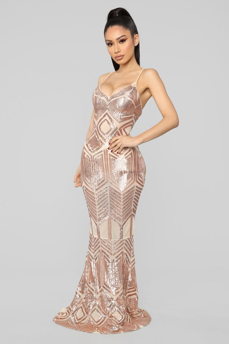 Sequin Geometric Diamond Pattern V-Neck Spaghetti Strap Mermaid Maxi Gown