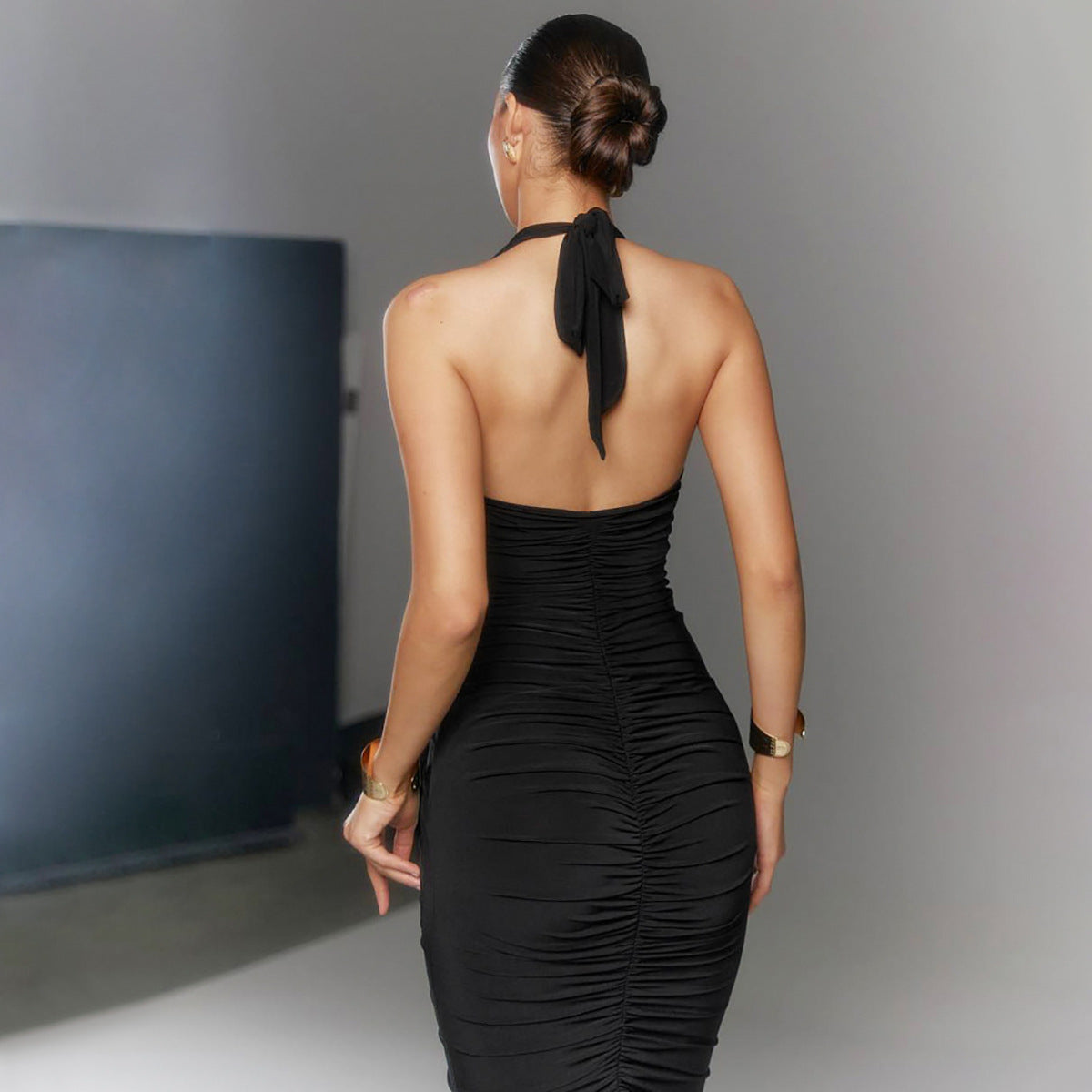 Halter Neck Deep V-Neck Ruched Bodycon Maxi Dress 5
