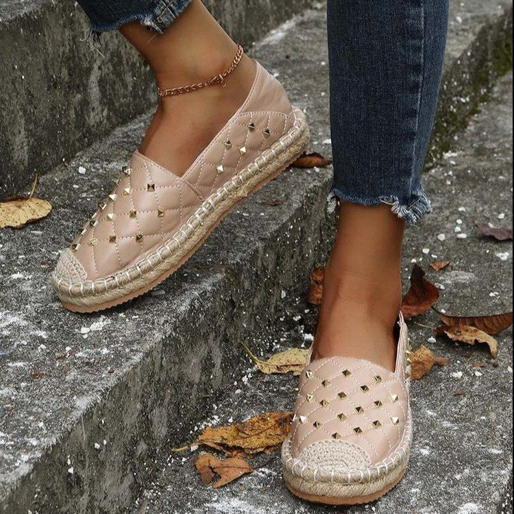 Diamond-stitched Stud Flats