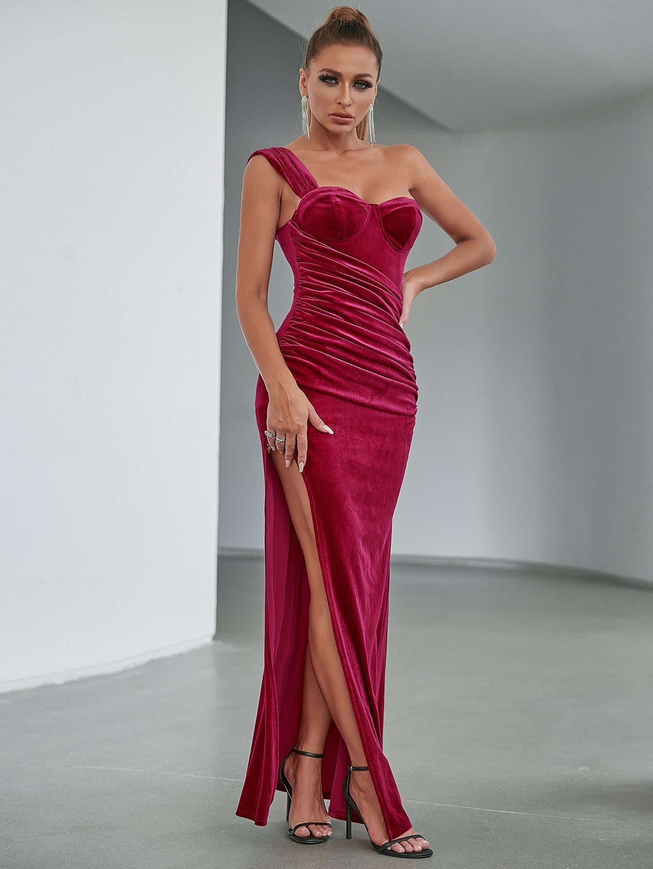 One Shoulder Ruched Side Split Thigh Velvet Prom Dress