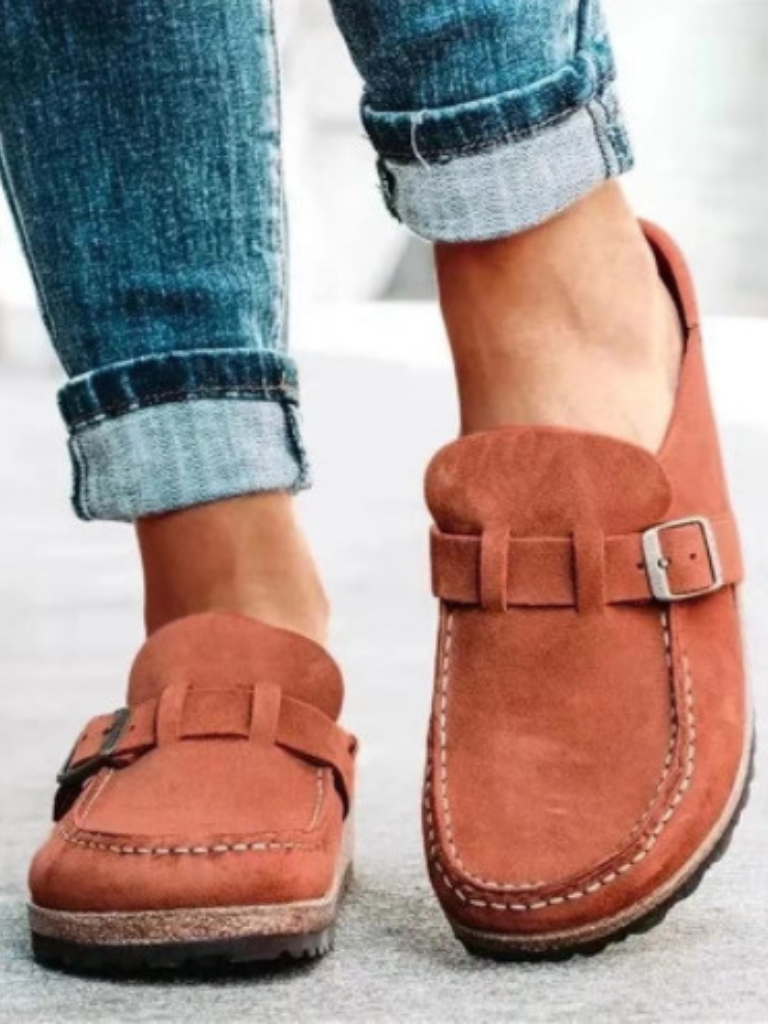 VALENCIA™ – SUEDE BUCKLE COMFORT CLOGS
